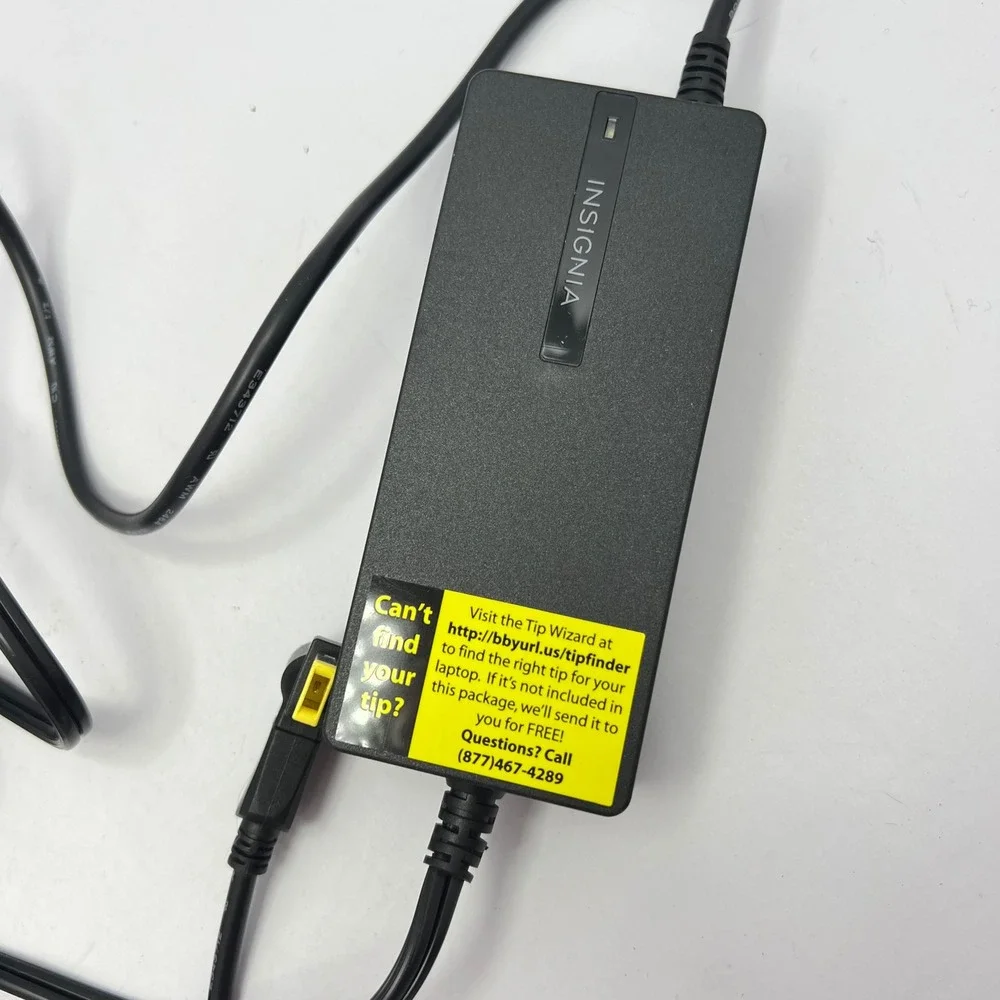 Insignia 90W AC Adapter Laptop Charger Universal NS-PWLC591 D Tip 13 (Rev H3)